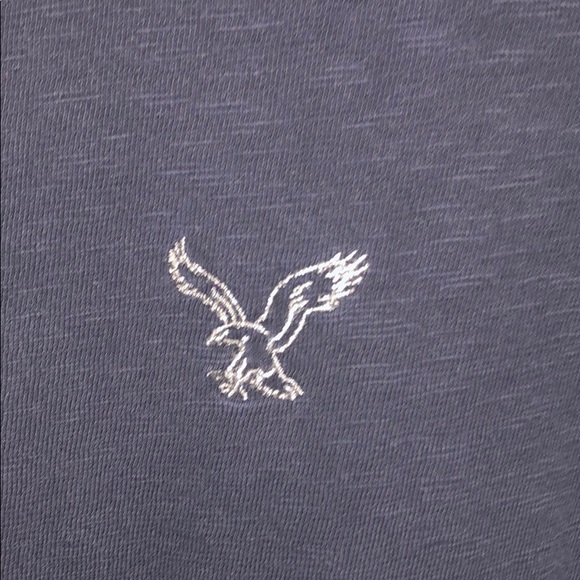 American Eagle T-Shirt - Picture 3 of 4